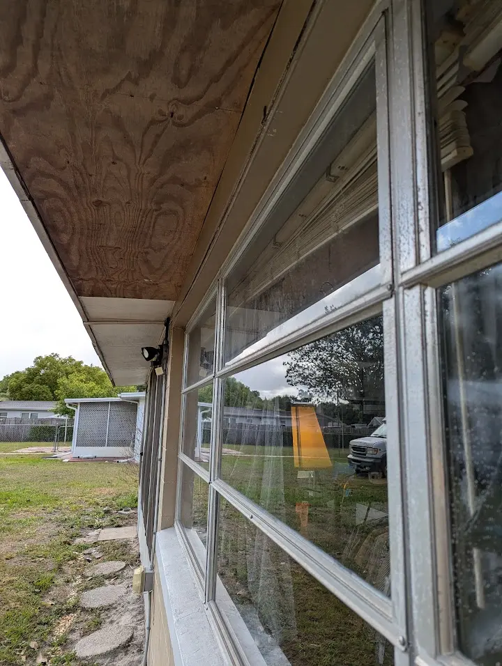 Before window cleaning - dirty windows